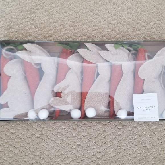 Gardeners Eden Accents Bnip Gardeners Eden Bunny And Carrot Garland